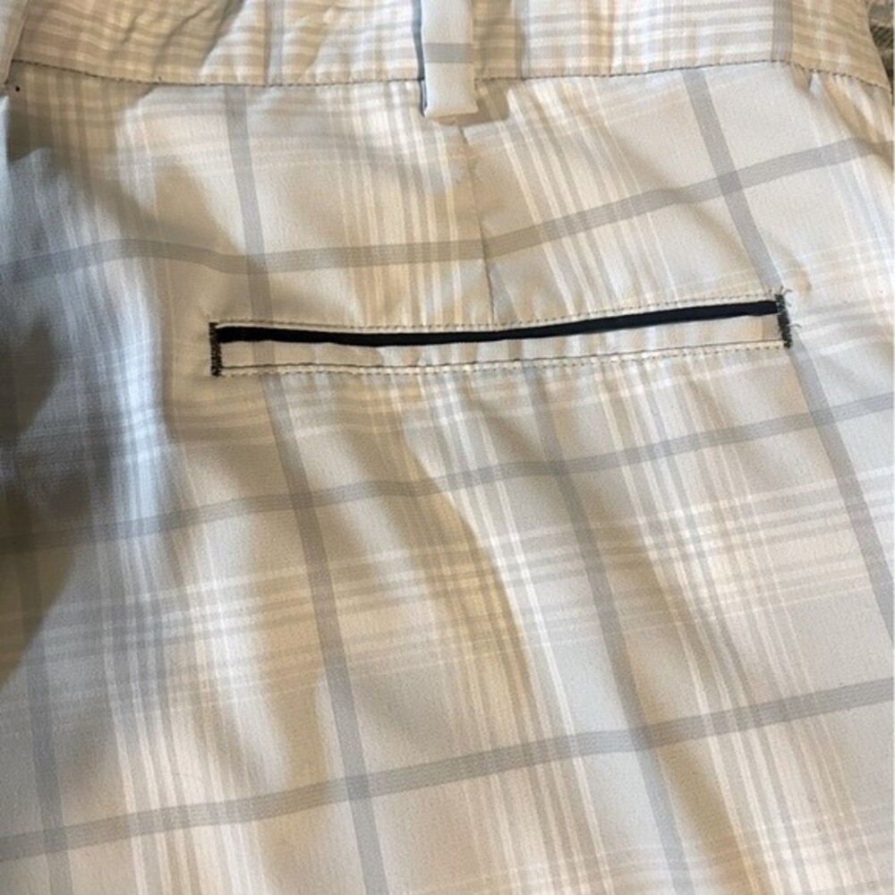 Men’s Nike Golf tour performance dri-fit shorts light grey plaid size 36 - Picture 6 of 10